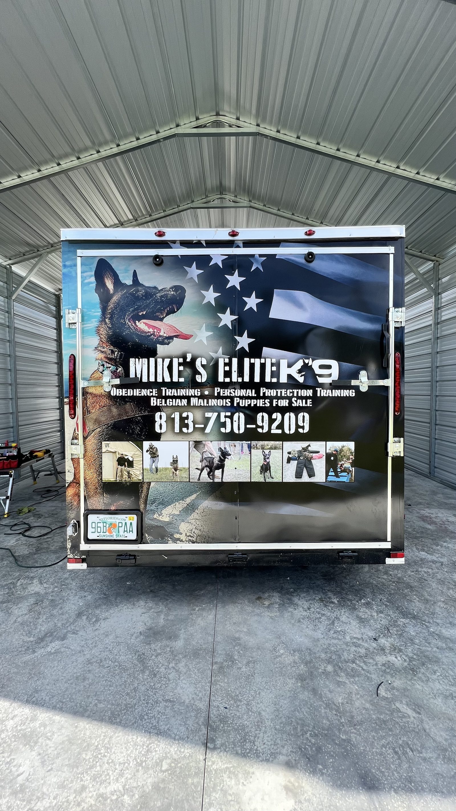 K9 trailer back